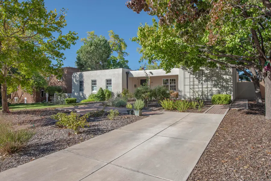 601 Vassar Drive Ne, Albuquerque, NM 87106 - Image #2