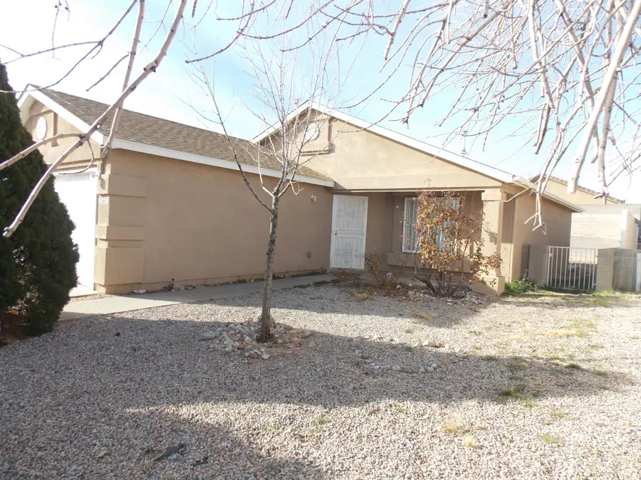 8220 Camino San Martin Sw, Albuquerque, NM 87121 - Image #2