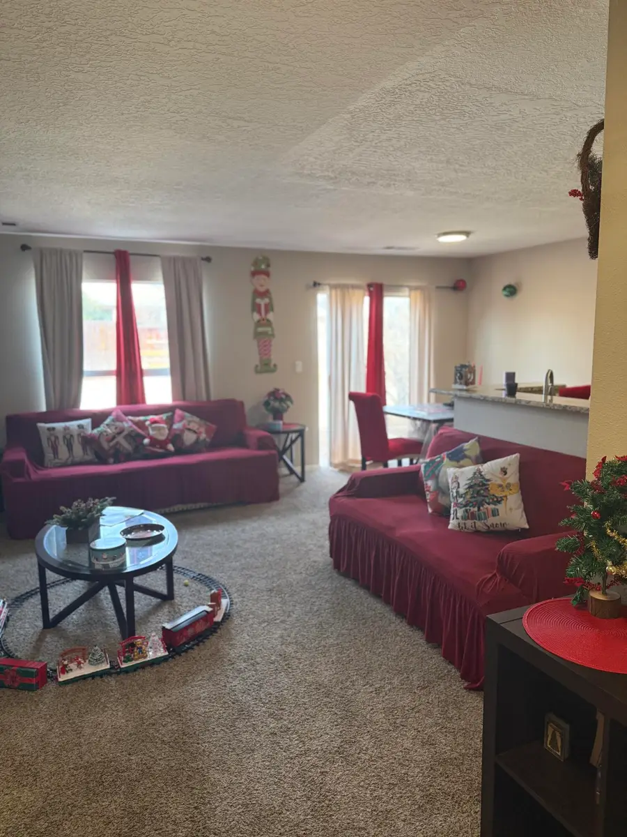 427 Bristlebrush Street Sw, Albuquerque, NM 87121 - #2