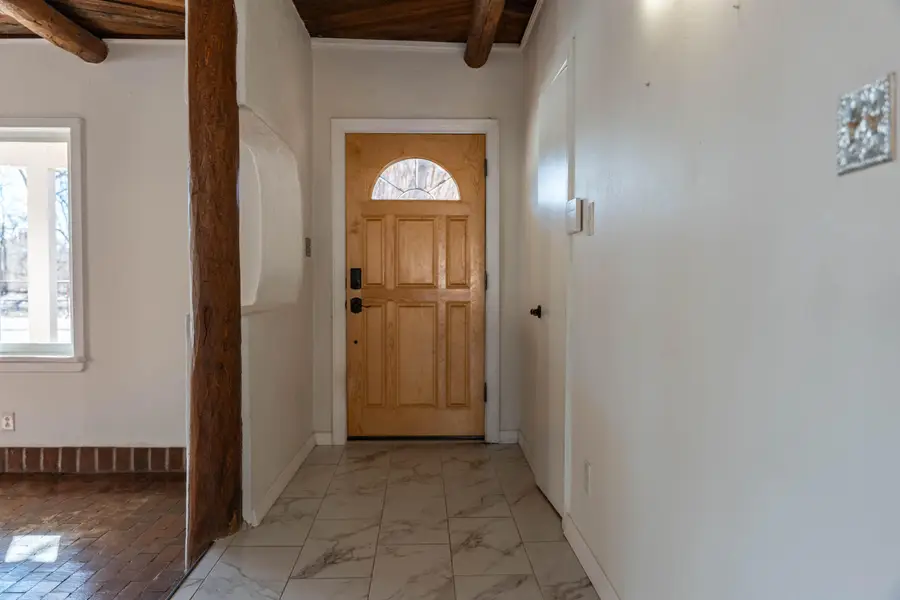 929 Stuart Road Nw, Albuquerque, NM 87114 - Image #3