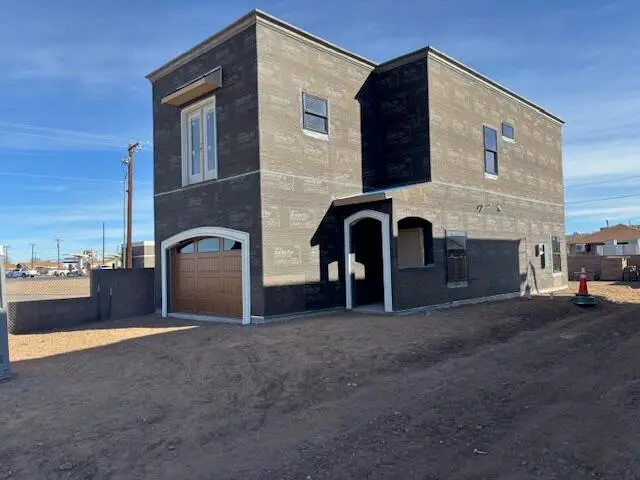 422 N Lala Street, Belen, NM 87002 - Image #1