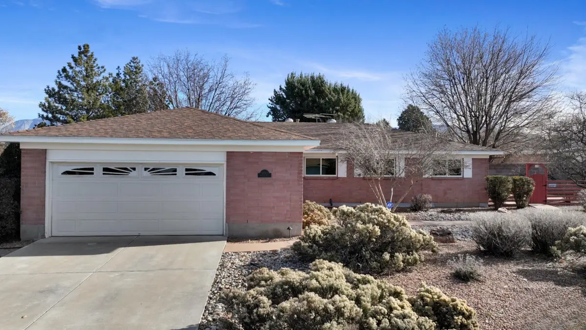 5803 Pojoaque Road Ne, Albuquerque, NM 87110 - Image #1
