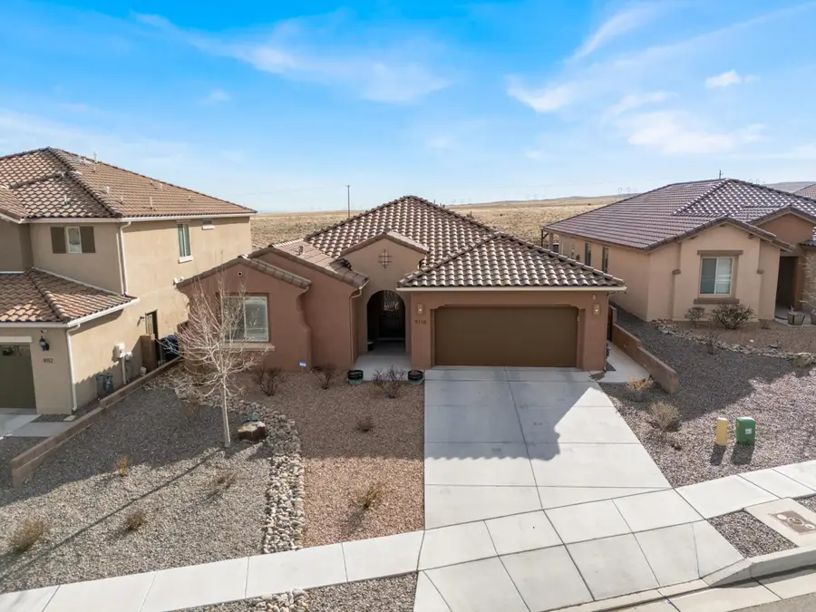 9116 Vista Bosquejo Road Nw, Albuquerque, NM 87120 - Image #2