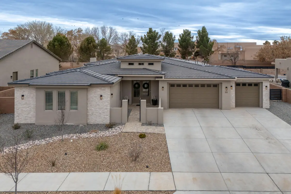 212 Lavender Place Ne, Albuquerque, NM 87113 - Image #1