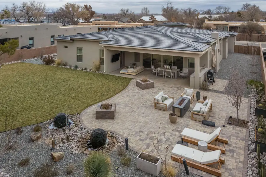 212 Lavender Place Ne, Albuquerque, NM 87113 - Image #2