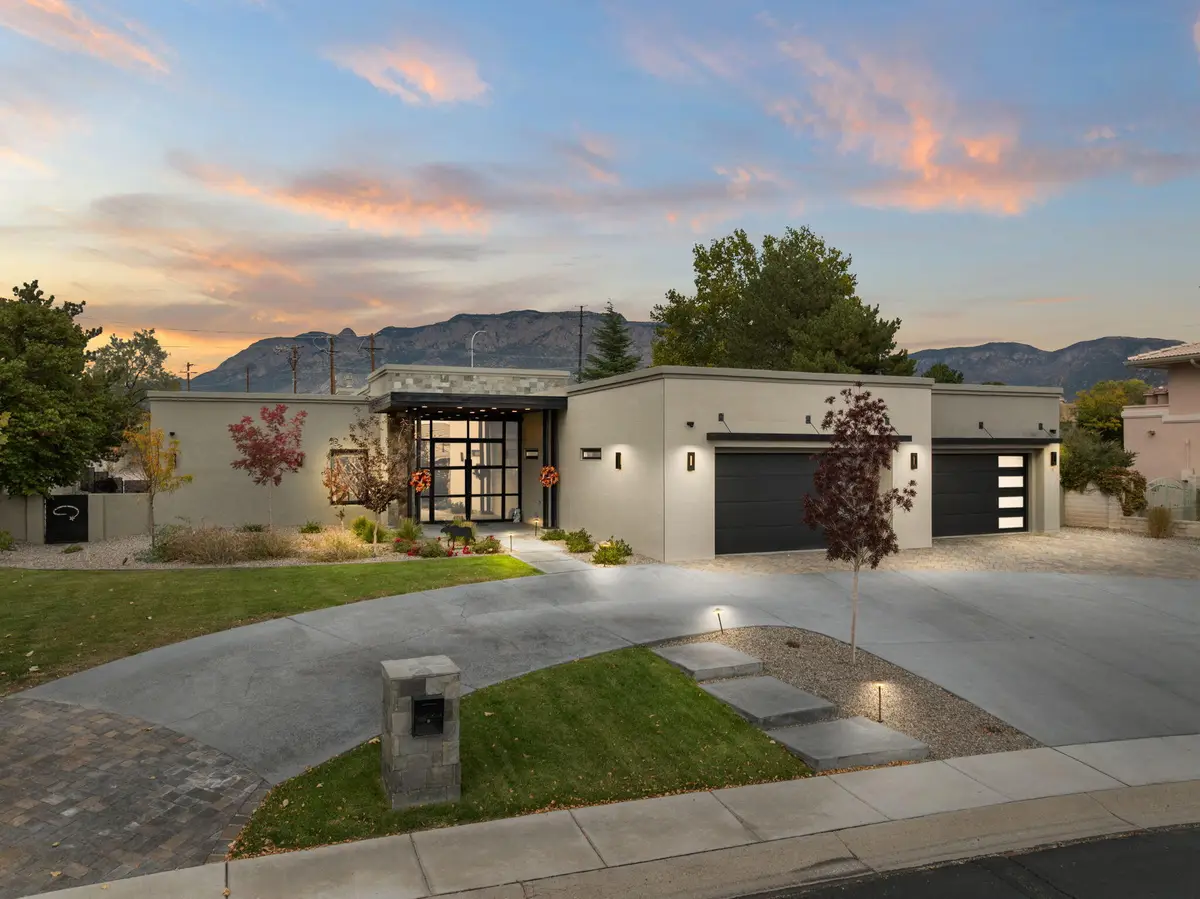 10140 Masters Drive Ne, Albuquerque, NM 87111 - Image #1