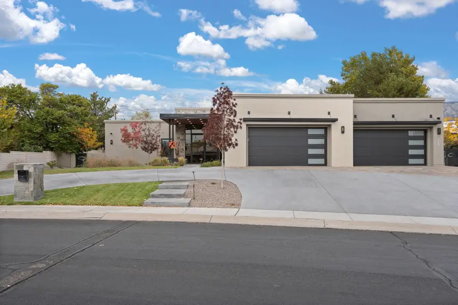 10140 Masters Drive Ne, Albuquerque, NM 87111 - Image #2