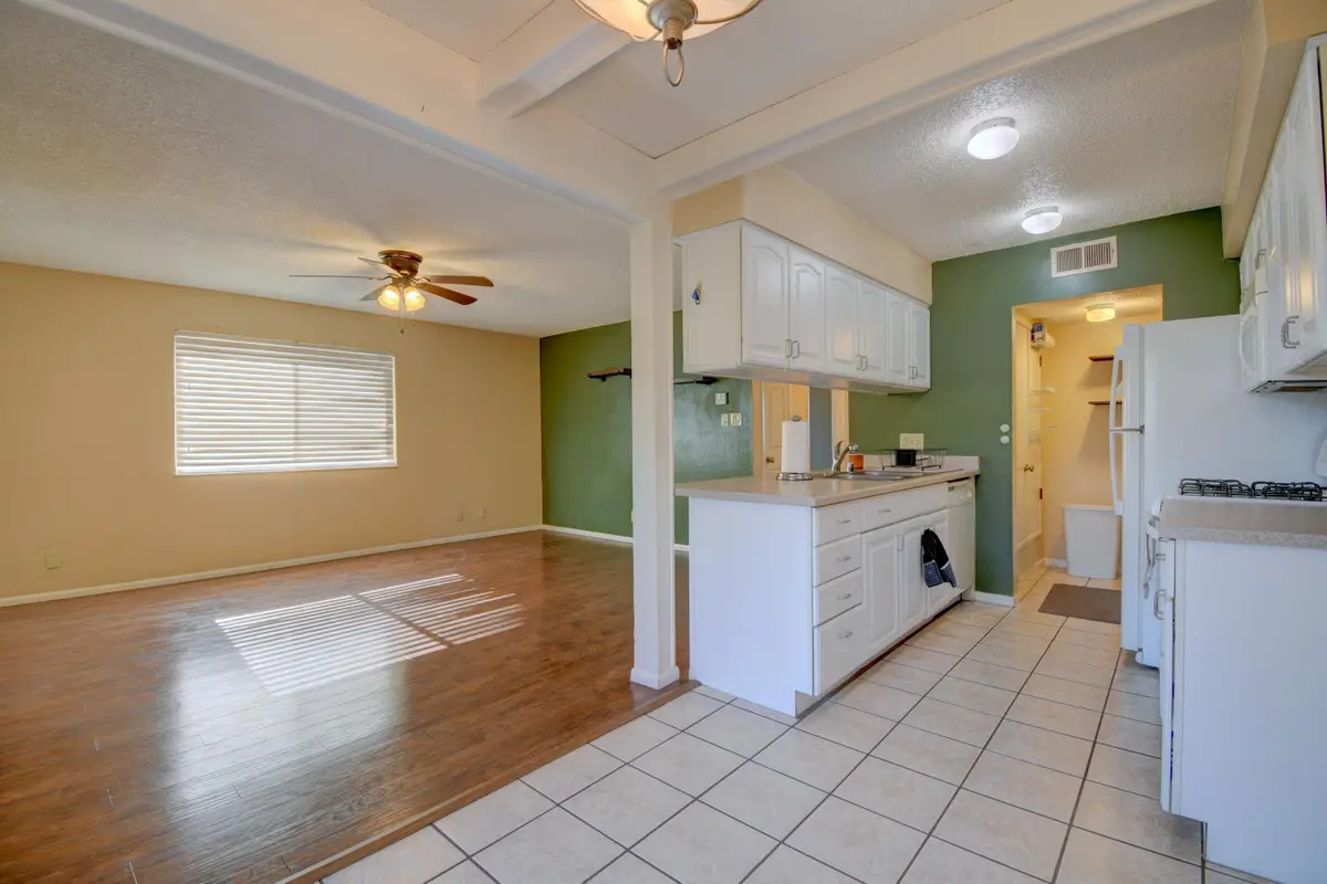 8445 Chambers Court Ne #D, Albuquerque, NM 87111 - Image #1