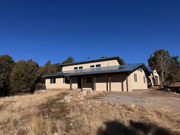 32 Columbine Lane, Cedar Crest, NM 87008