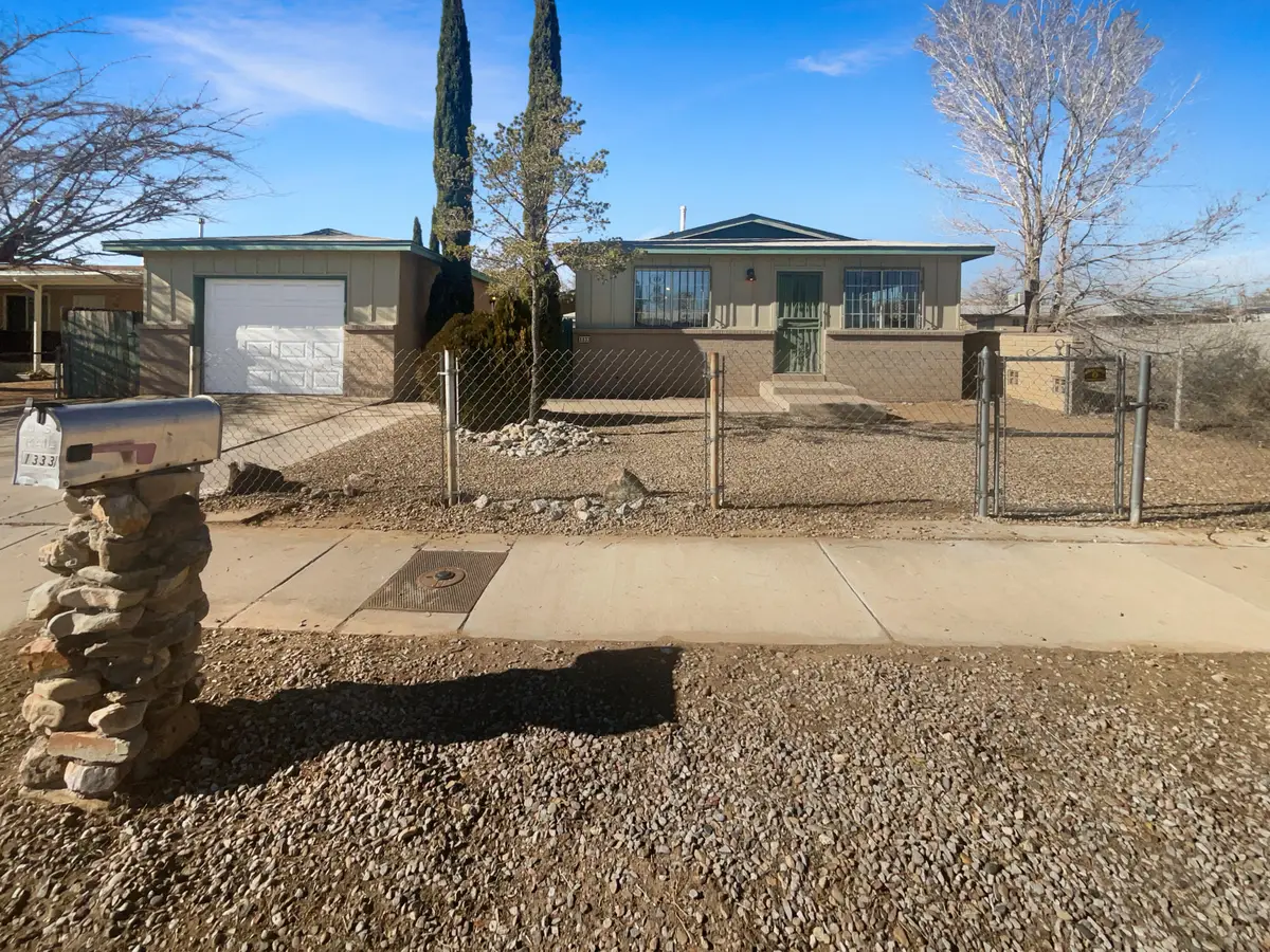 1333 Lucretia Street Sw, Albuquerque, NM 87121 - Image #1