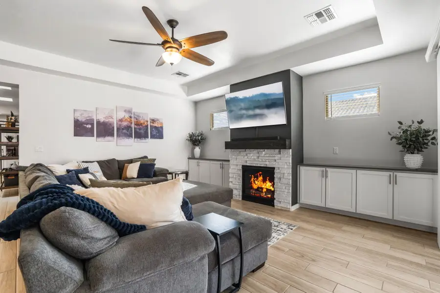 1963 Castle Peak Loop Ne, Rio Rancho, NM 87144 - Image #3