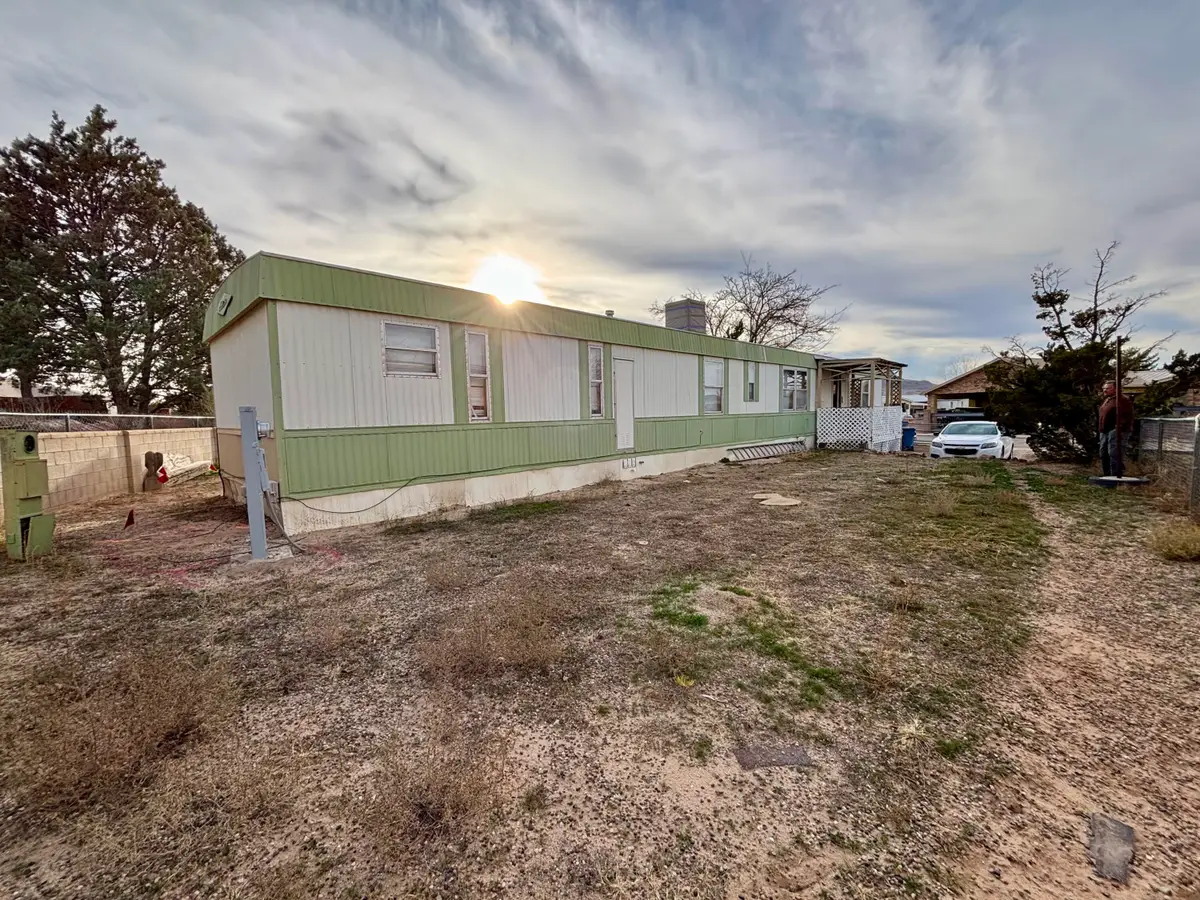 612 Longbow Loop Sw, Los Lunas, NM 87031 - #1