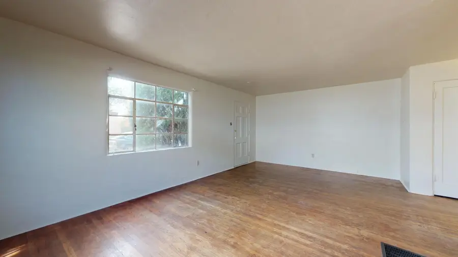 1105 Lead Avenue Sw, Albuquerque, NM 87102 - Image #2