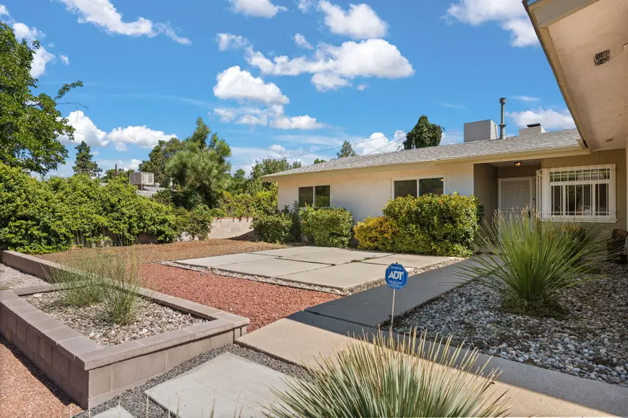 5111 Sunningdale Avenue Avenue Ne, Albuquerque, NM 87110 - Image #2