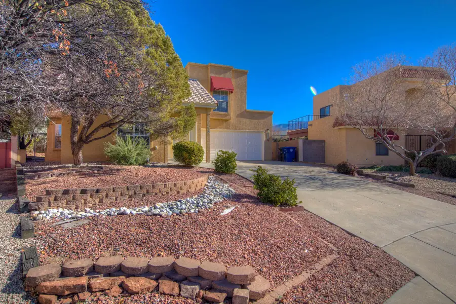 5732 Bartonwood Place Ne, Albuquerque, NM 87111 - Image #2
