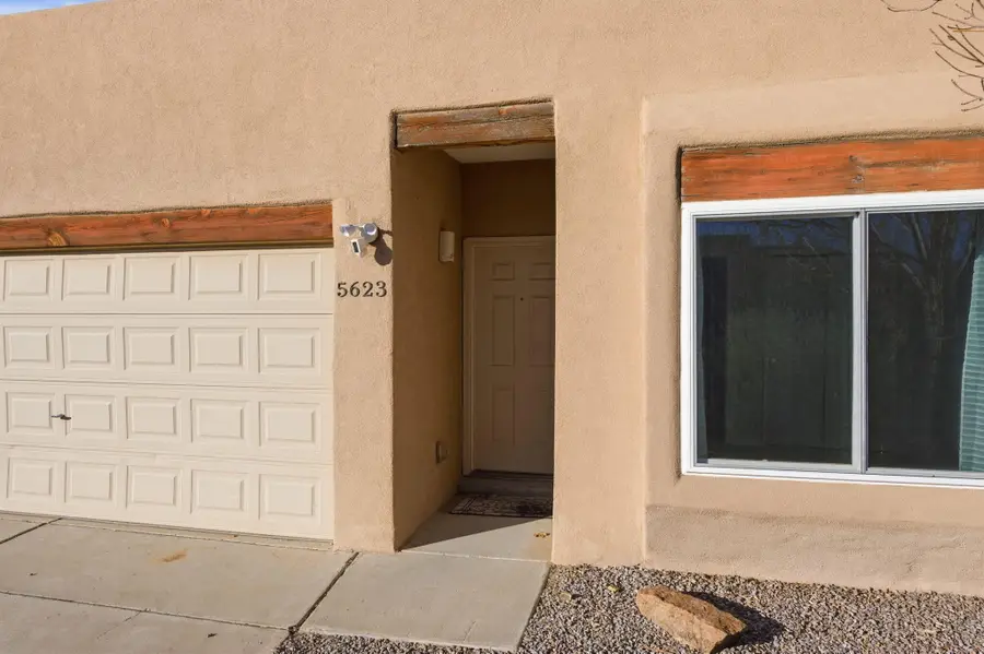 5623 Saturnia Road Nw, Albuquerque, NM 87114 - Image #3