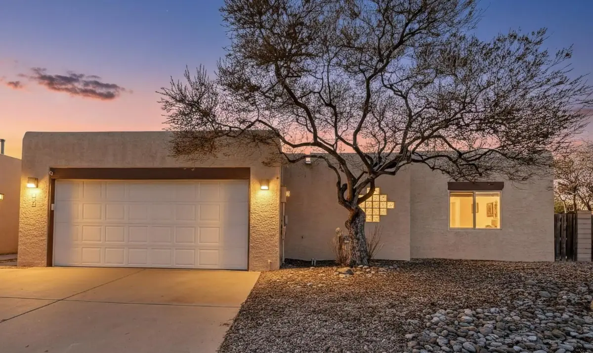 304 La Chamisal Lane Nw, Los Ranchos De Albuquerque, NM 87107 - Image #1