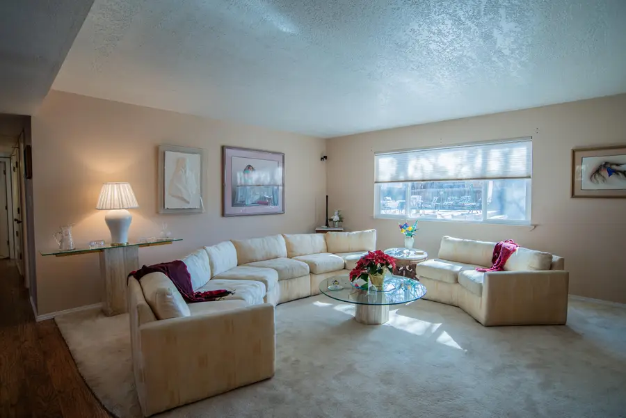 6436 Colleen Avenue Ne, Albuquerque, NM 87109 - Image #2