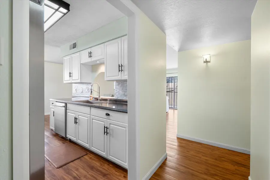 916 Turner Drive Ne, Albuquerque, NM 87123 - Image #2