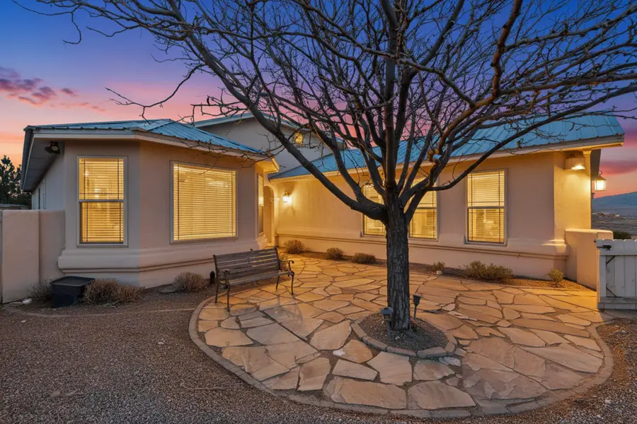 5719 Sarasota Road Ne, Rio Rancho, NM 87144 - Image #2