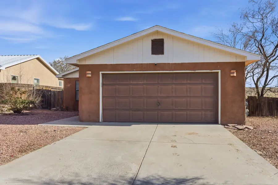 38 Sheba Place, Los Lunas, NM 87031 - Image #2