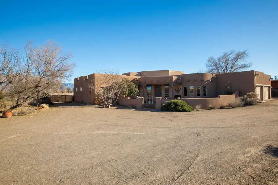 114 Veronica Court, Corrales, NM 87048 - Image #3