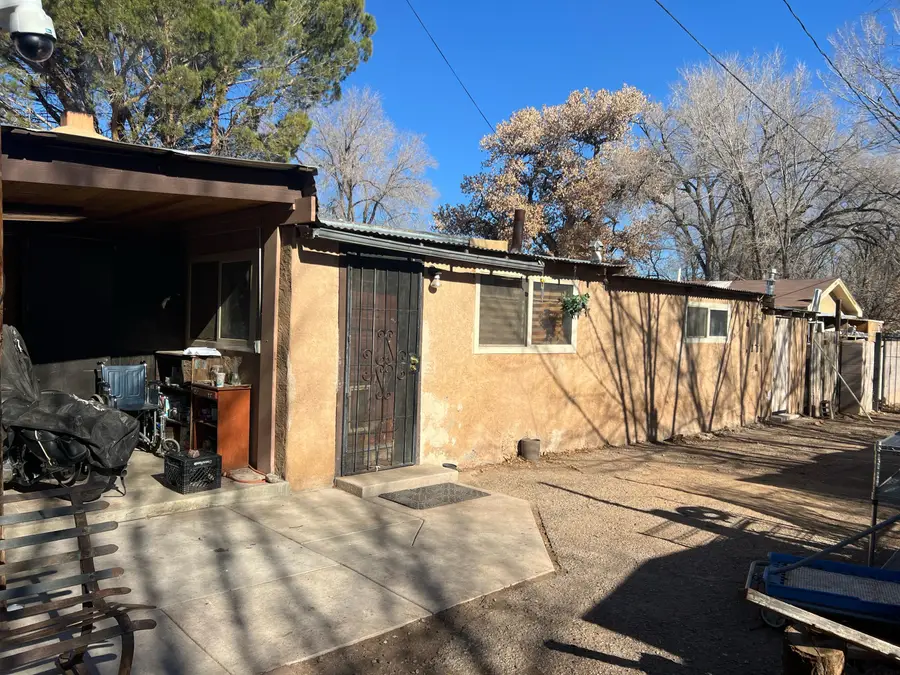 1022 Cerro Vista Road Sw, Albuquerque, NM 87105 - Image #3