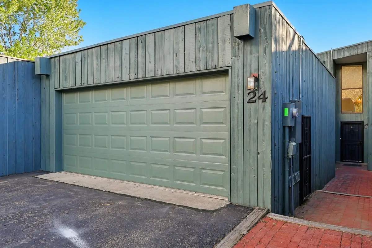 720 Tramway Lane Ne #UNIT 24, Albuquerque, NM 87122 - Image #1