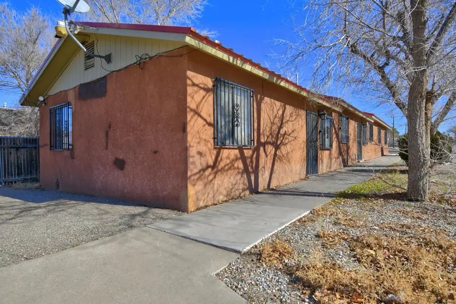 1423 Edith Boulevard Se, Albuquerque, NM 87102 - Image #2