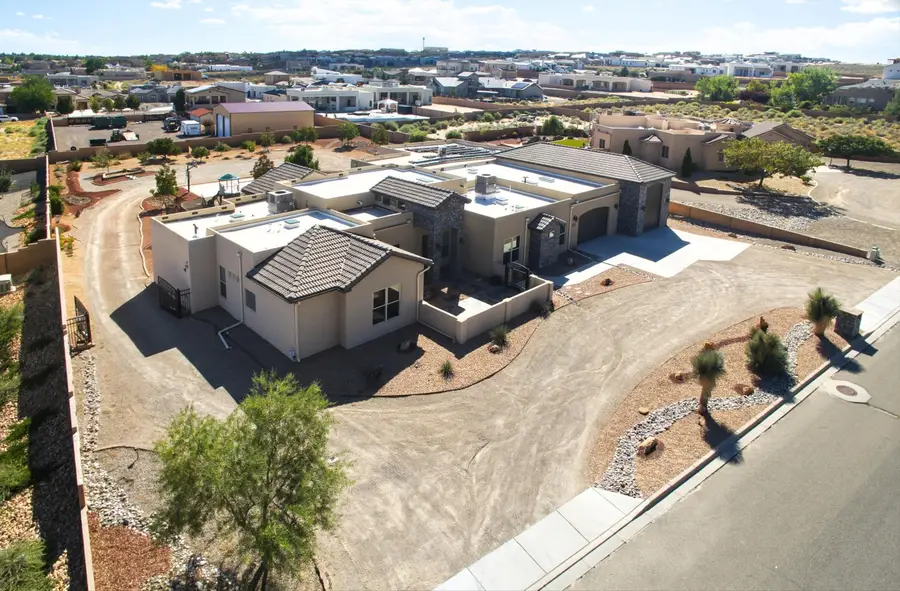 1420 20th Avenue Se, Rio Rancho, NM 87124 - Image #2