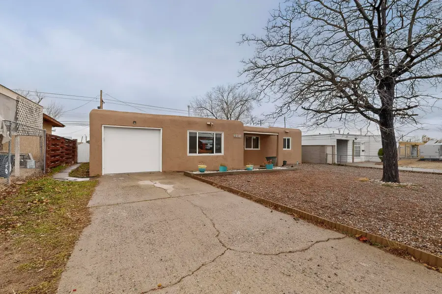 10516 Love Avenue Ne, Albuquerque, NM 87112 - Image #2