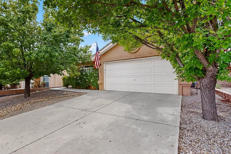9608 Kilauea Avenue Nw, Albuquerque, NM 87120 - Image #2