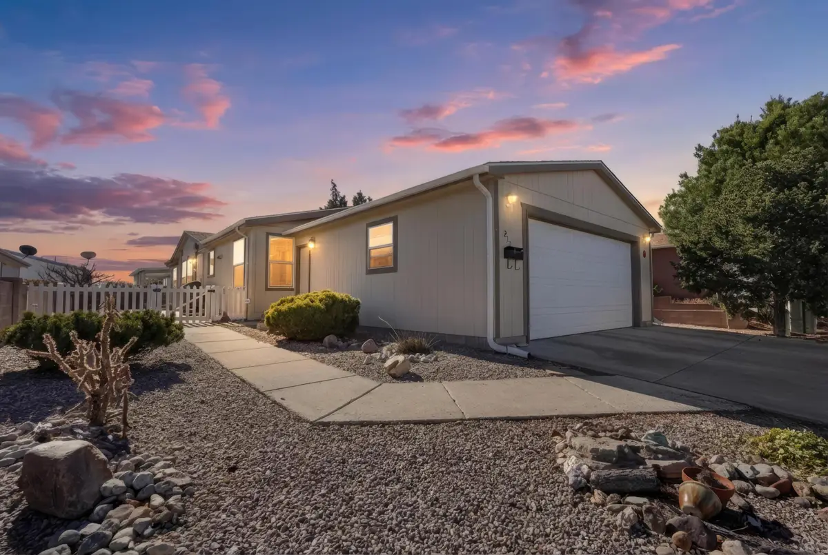 213 Sunrise Bluffs Drive, Belen, NM 87002 - Image #1