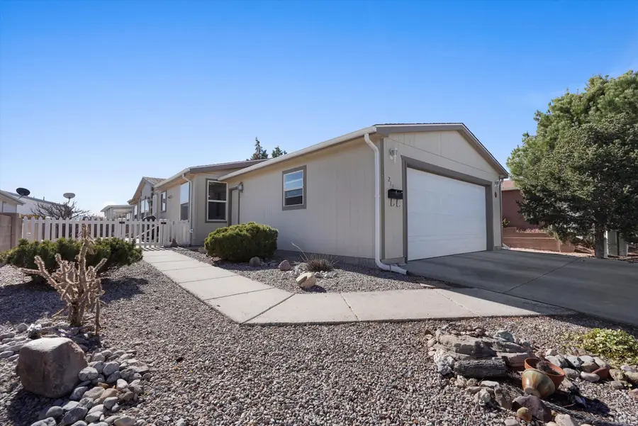 213 Sunrise Bluffs Drive, Belen, NM 87002 - Image #2