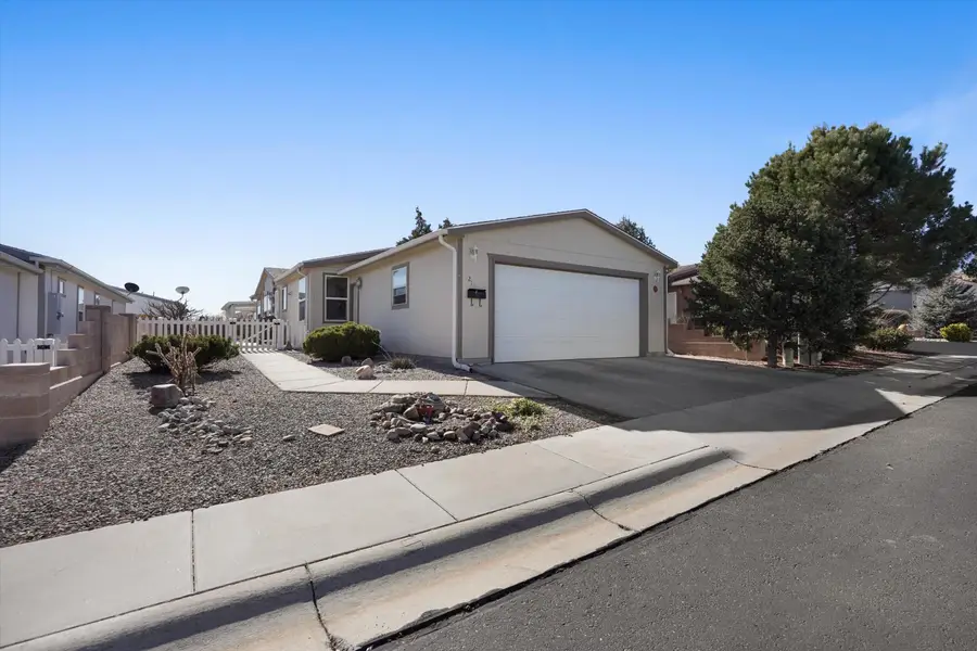 213 Sunrise Bluffs Drive, Belen, NM 87002 - Image #3