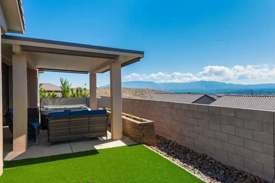 1720 Mount Hood Trail Nw, Albuquerque, NM 87120 - #2