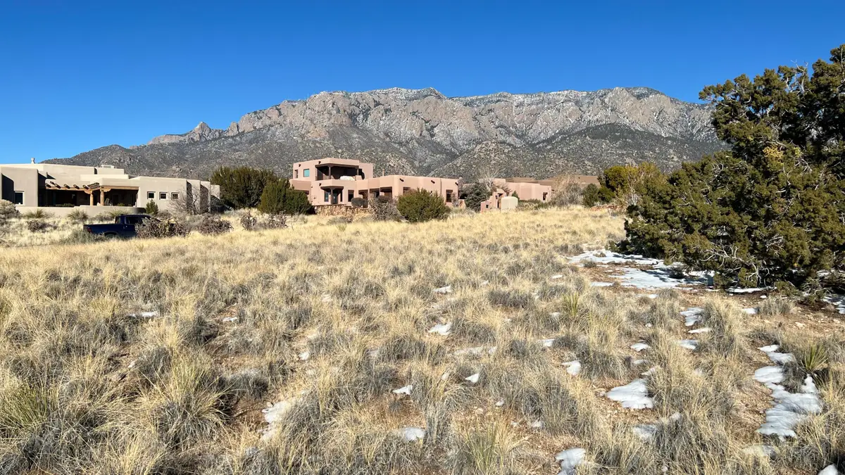 13700 Pino Ridge Place Ne, Albuquerque, NM 87111 - Image #1