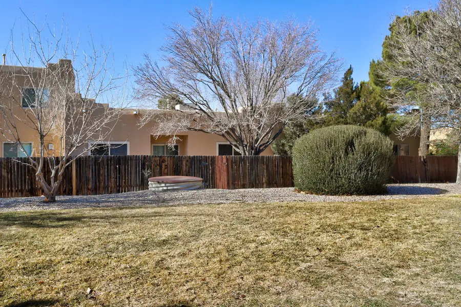 224 Glenridge Park Lane Ne, Albuquerque, NM 87123 - Image #2