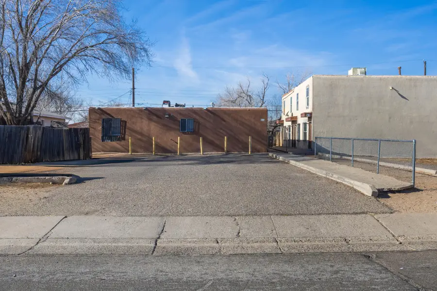 213 63rd Street Nw, Albuquerque, NM 87105 - Image #2