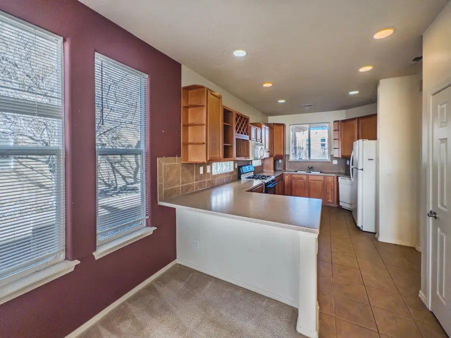 3316 Lockerbie Drive Se, Rio Rancho, NM 87124 - Image #3