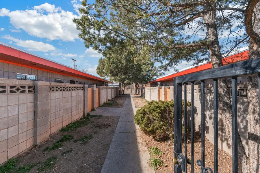 631 & 633 Mesilla Street Se, Albuquerque, NM 87108 - Image #3