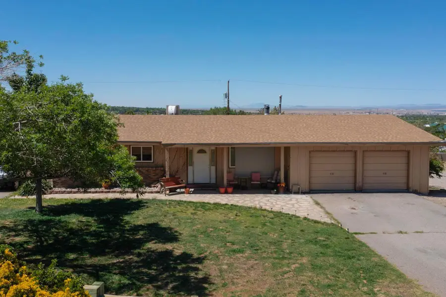 14304 Oakwood Place Ne, Albuquerque, NM 87123 - Image #2