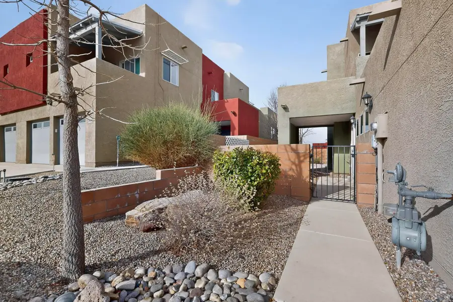 1651 Domino Drive Se, Albuquerque, NM 87123 - Image #2