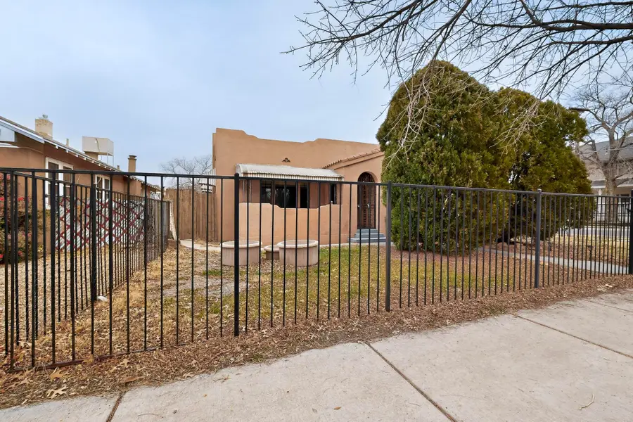 1821 Silver Avenue Se, Albuquerque, NM 87106 - Image #2
