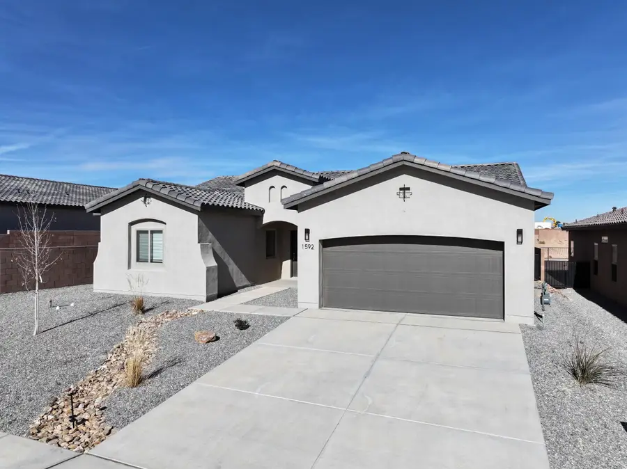 1592 Valle De Colores Street Nw, Los Lunas, NM 87031 - Image #3