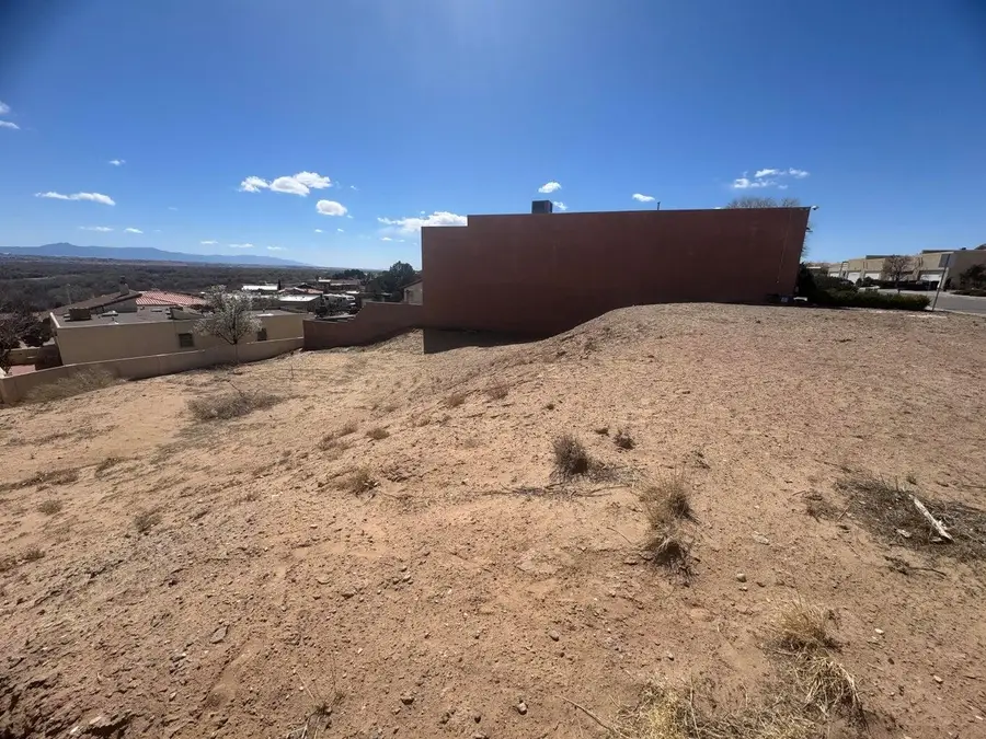 1748 Cliffside Drive Nw, Albuquerque, NM 87105 - Image #2