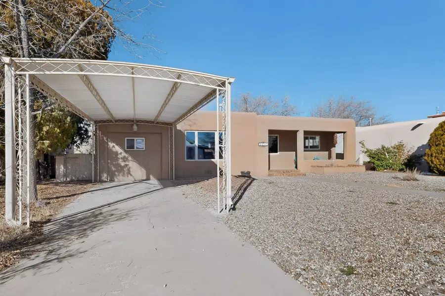 4217 Mackland Avenue Ne, Albuquerque, NM 87110 - Image #2