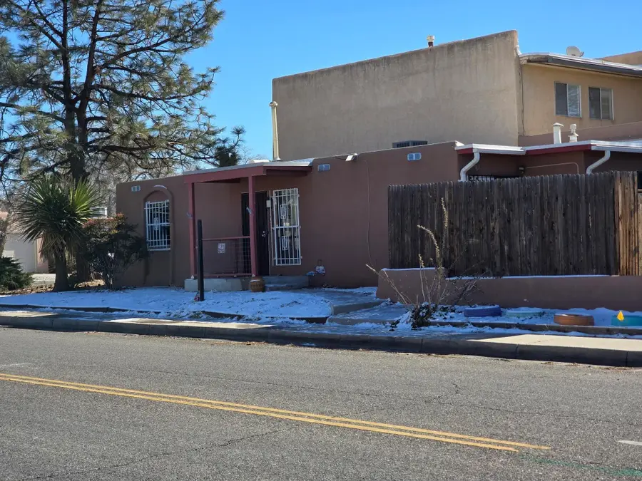 4627 Overland Street Ne, Albuquerque, NM 87109 - Image #2