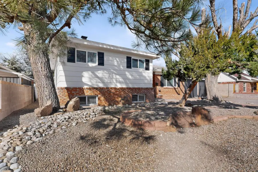 2917 Espanola Street Ne, Albuquerque, NM 87110 - #3