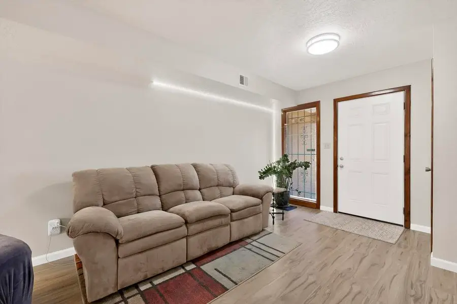 2838 Estrella Brillante Street Nw, Albuquerque, NM 87120 - Image #3